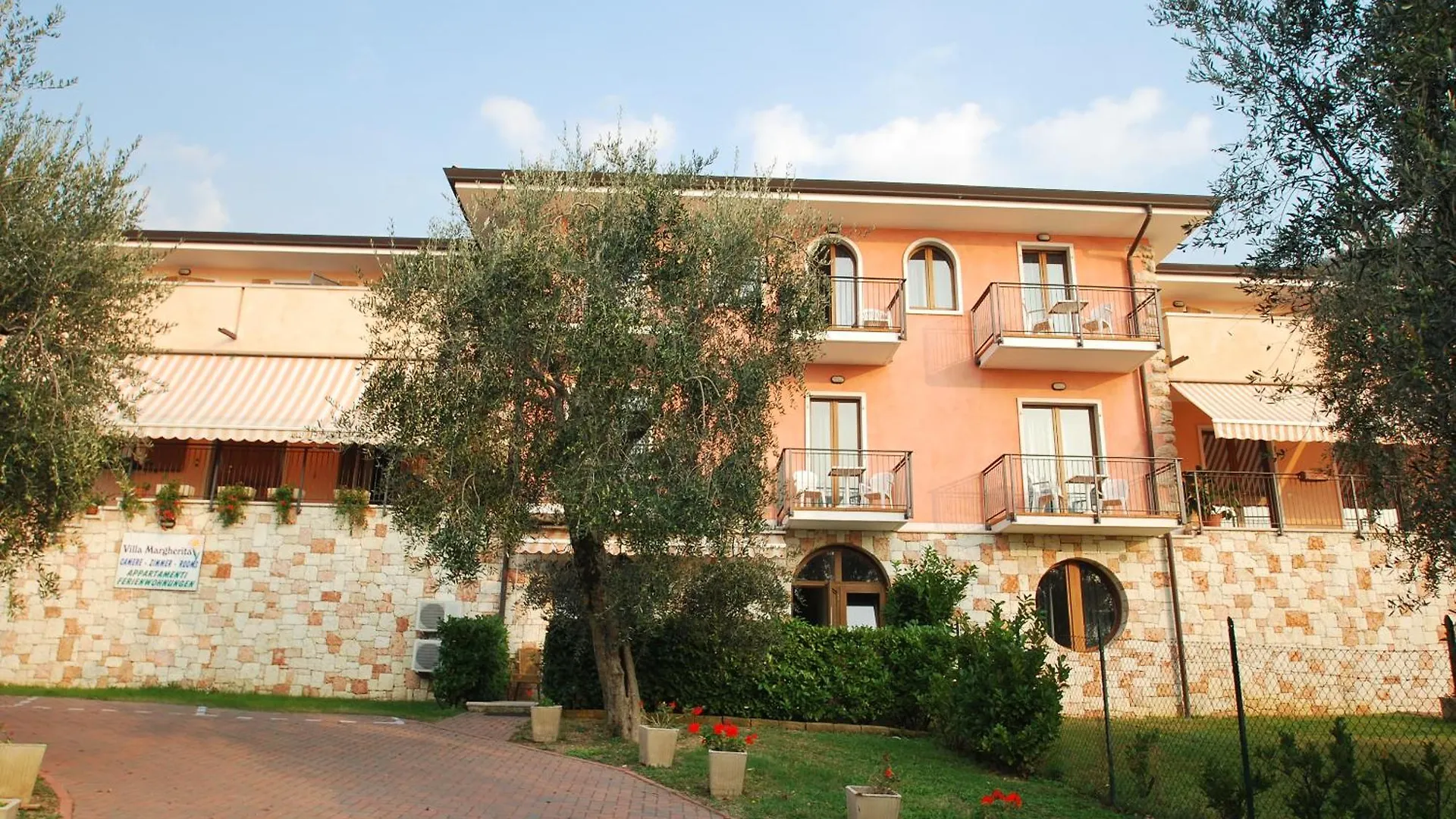 Hotel Villa Josefine Lake Front - Adults Only Brenzone sul Garda
